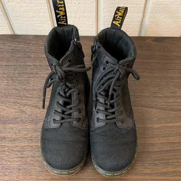 Dr Martens Junior Combs Extra Tough Poly Casual Boots, size 12. - Picture 2 of 7